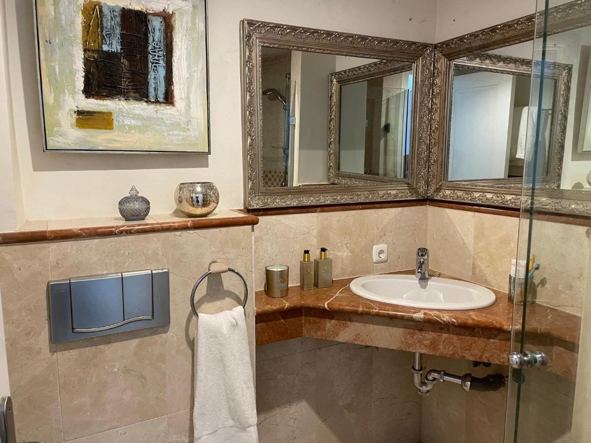 Calahonda Luxury Apartment With A Stunning Sea View Mijas Bagian luar foto